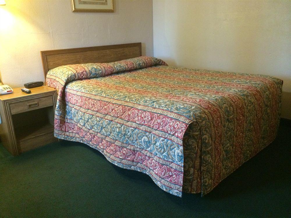 Eldon Inn Екстериор снимка